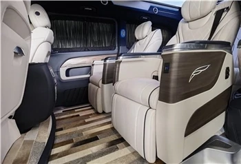 מרצדס בנץ V250 עם מושבי VIP יוקרתיים