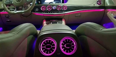 באיזו שנה מתיחת הפנים W221